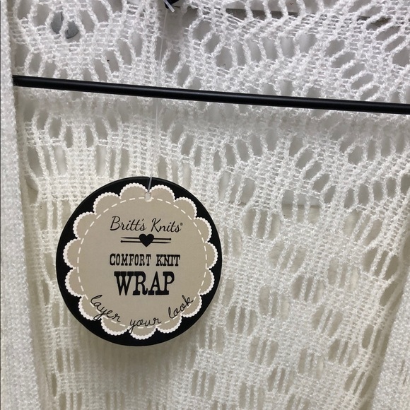 Chic White Women's Cardigan - Picture 3 of 5